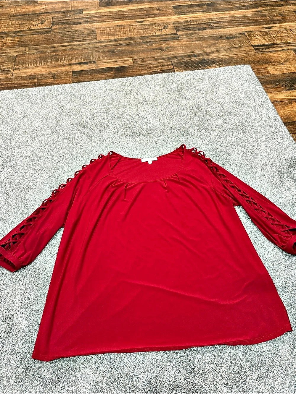 G Collection Red Lace-Up Sleeve Tunic Size 2X